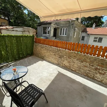 ゲストハウス Sveji Garden